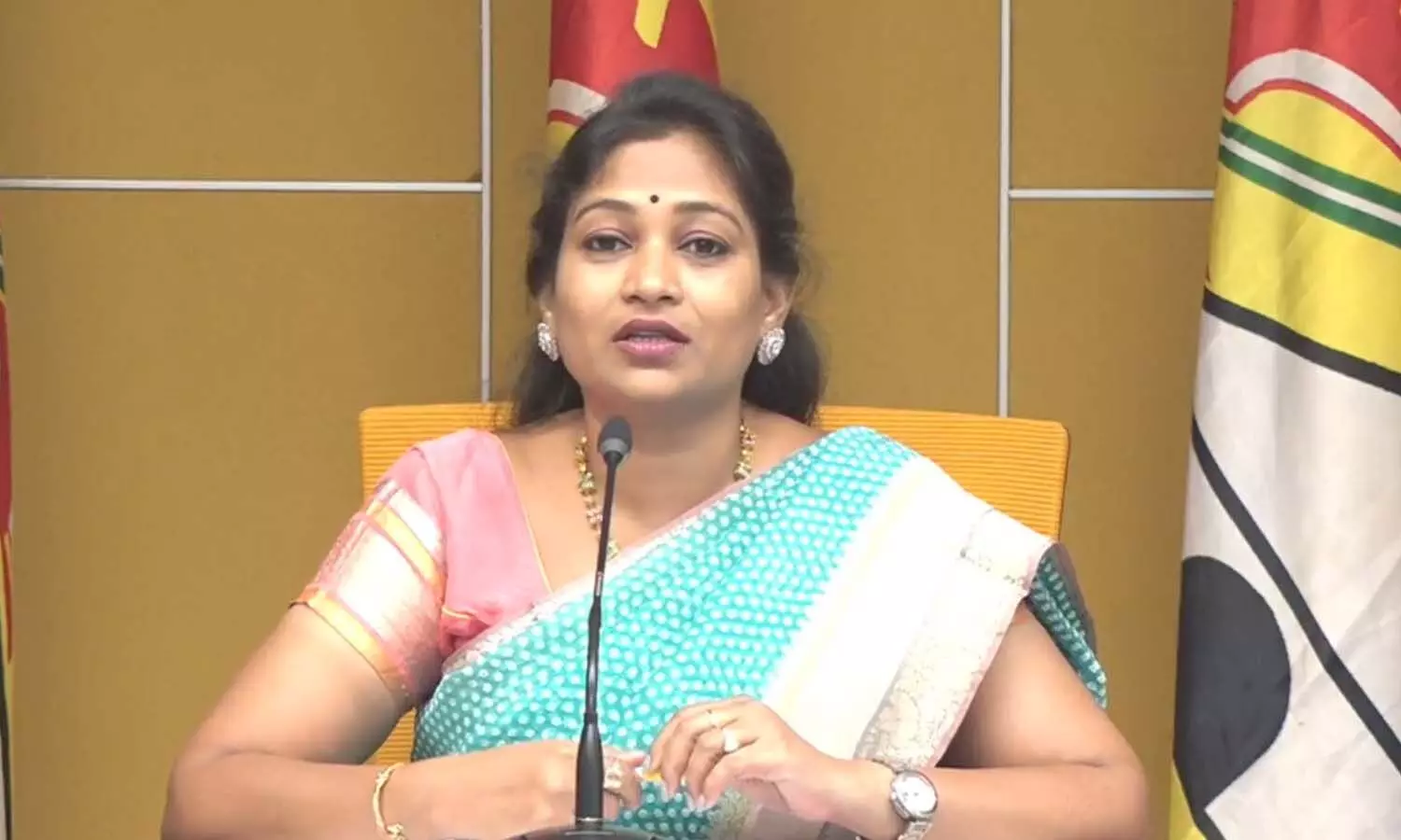 గర్జన చేసేందుకు సిగ్గుందా? గర్జన చేసేందుకు సిగ్గుందా?