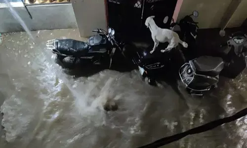 హైదరాబాద్ కు మళ్లీ వరద కష్టాలు.. చాలా జాగ్రత్తగా ఉండాల్సిందే..!