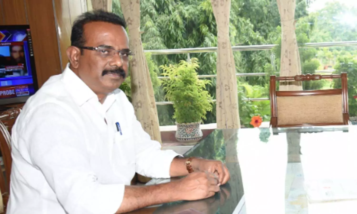 టీఆర్ఎస్ కు షాక్.. మాజీ ఎంపీ గుడ్ బై