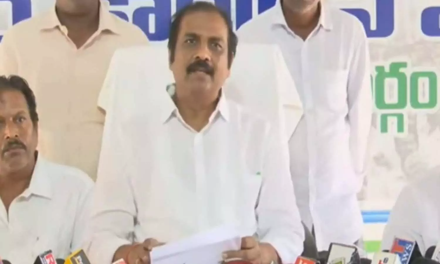 రైతులు రెచ్చగొడుతున్నారు.. అక్కడి నుంచే యాత్ర రైతులు రెచ్చగొడుతున్నారు.. అక్కడి నుంచే యాత్ర