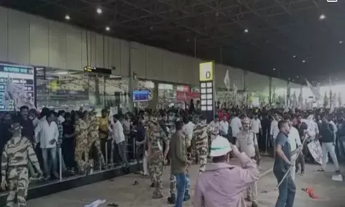 మంత్రులపై జనసైనికుల దాడి హేయం