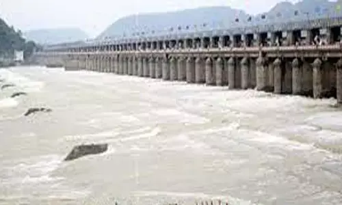 ఆ ప్రాంతం వారికి ఫ్లడ్ వార్నింగ్