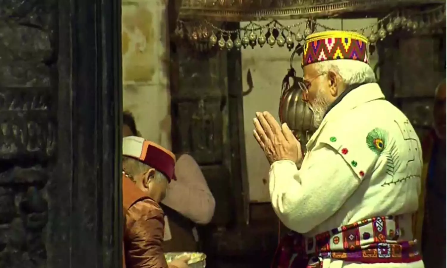 కేదార్నాథ్ లో మోదీ కేదార్నాథ్ లో మోదీ