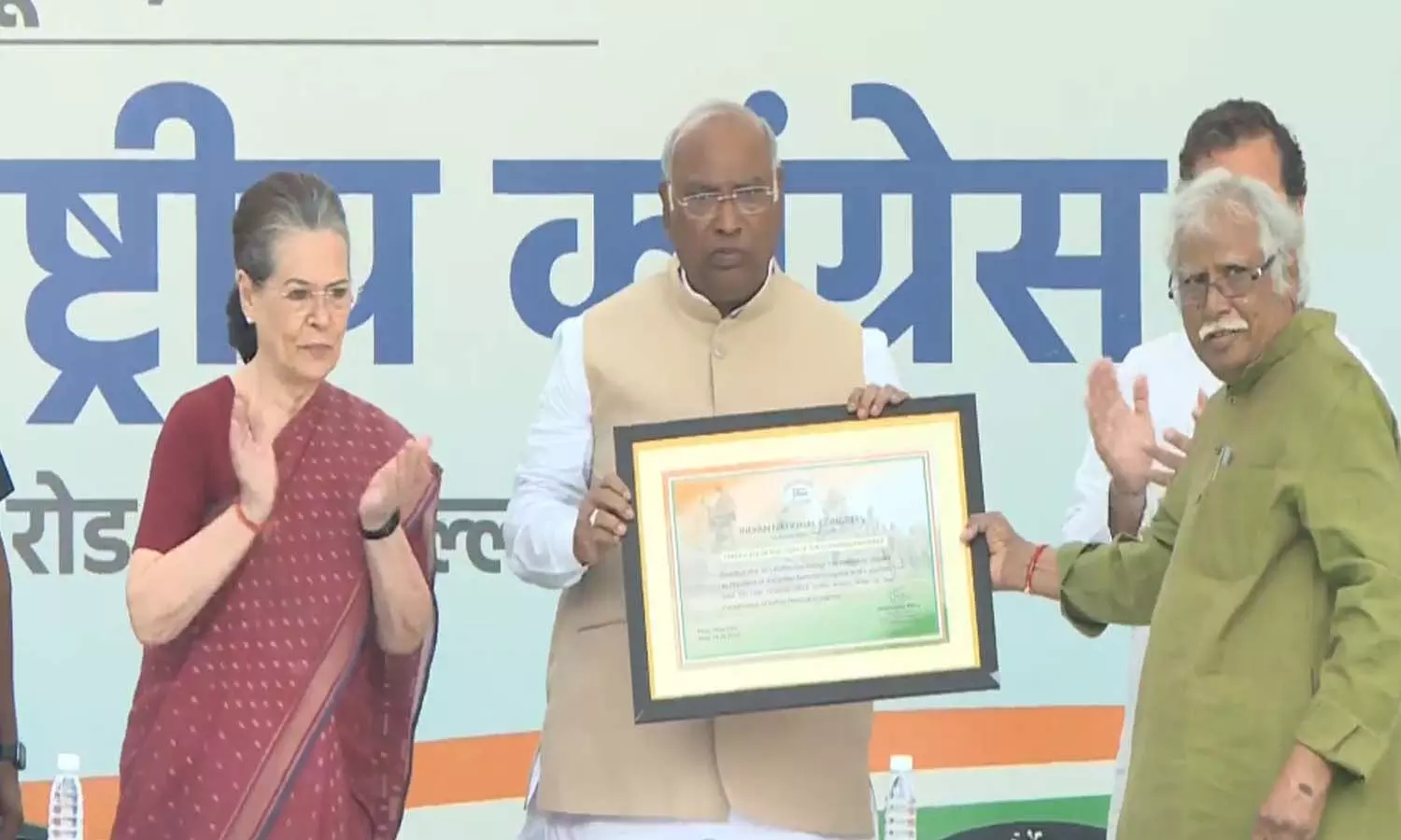 కాంగ్రెస్ చీఫ్ గా ఖర్గే