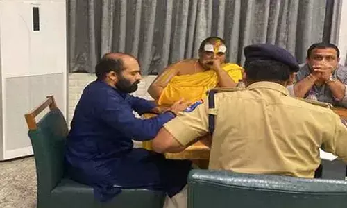 బిగ్ సేల్.. ట్రాప్..? ట్రాష్...?