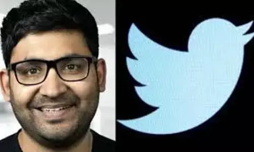 ఉద్యోగం నుండి తీసేసినందుకు 344 కోట్ల రూపాయలు