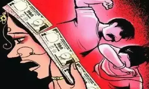 husband harassing wife, sr nagar police station