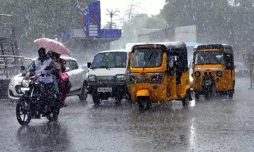 heavy rains in tamilnadu, 3 dead in tamilanadu, orange alert