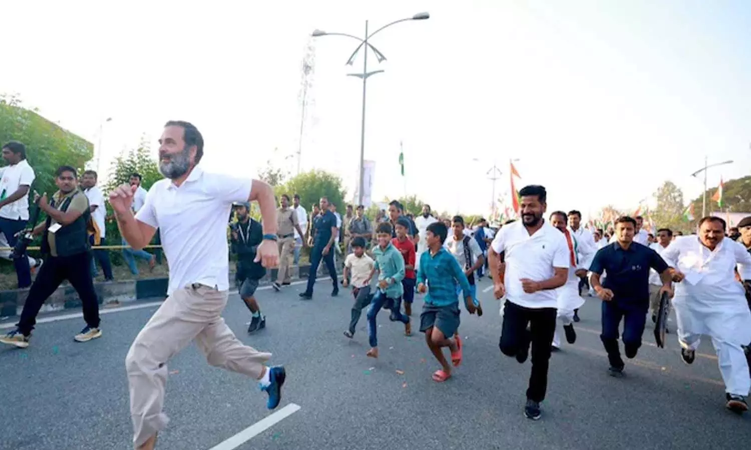 మైండ్ గేమ్ కు ఫుల్స్టాప్ పెట్టేశారా? మైండ్ గేమ్ కు ఫుల్స్టాప్ పెట్టేశారా?