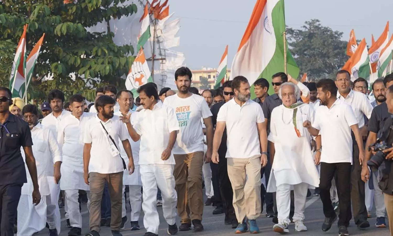 నేడు 25 కి.మీ రాహుల్ పాదయాత్ర