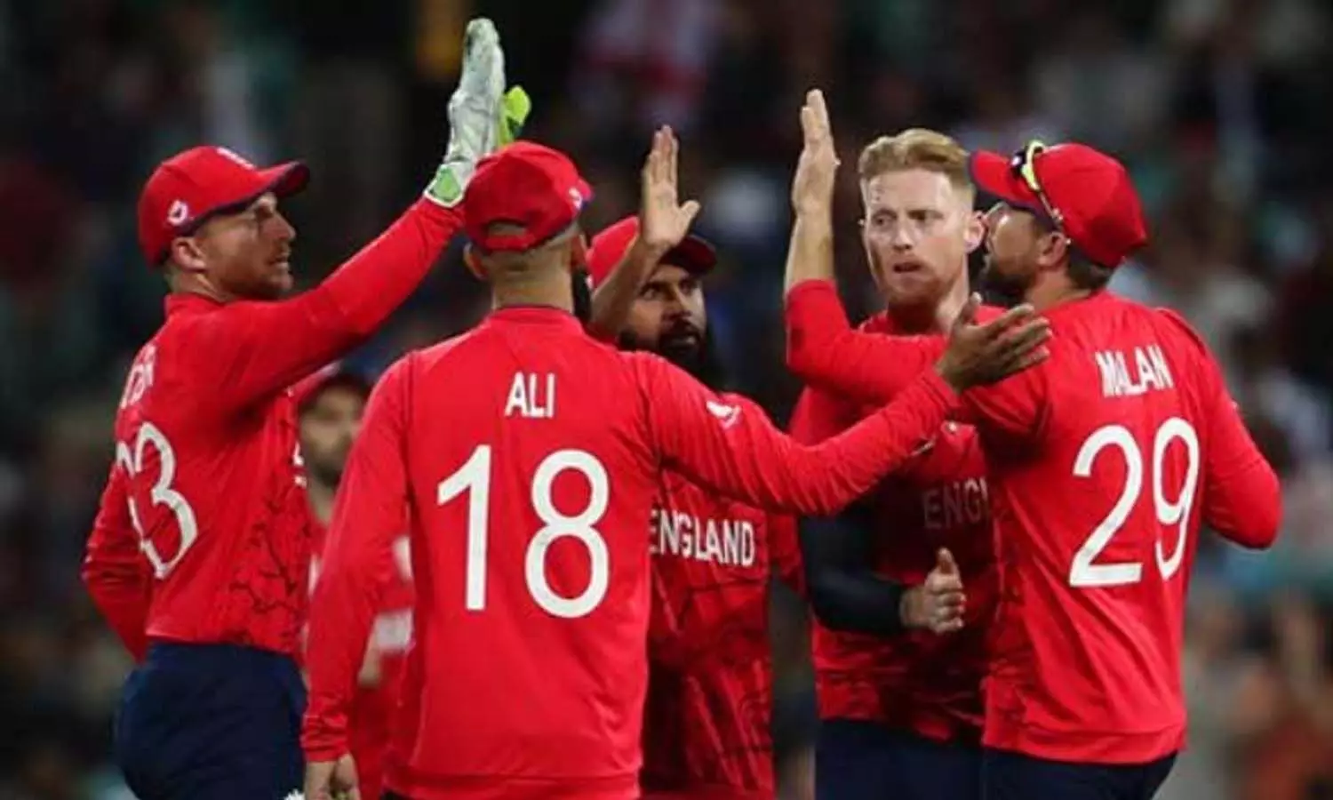 ఆస్ట్రేలియా ఆశలు గల్లంతు.. ఇంగ్లండ్ సెమీస్ కు