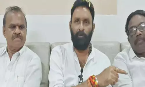 పాల్ బాబాయ్ ని మించిన పవన్