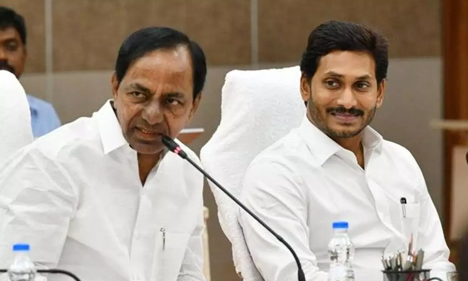 ఏపీ ప్రభుత్వానికి ఆ థ్రెట్ ఉందా?