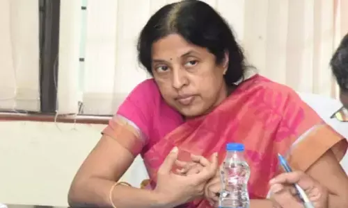 Breaking: ఐఏఎస్ శ్రీలక్ష్మికి క్లీన్ చిట్