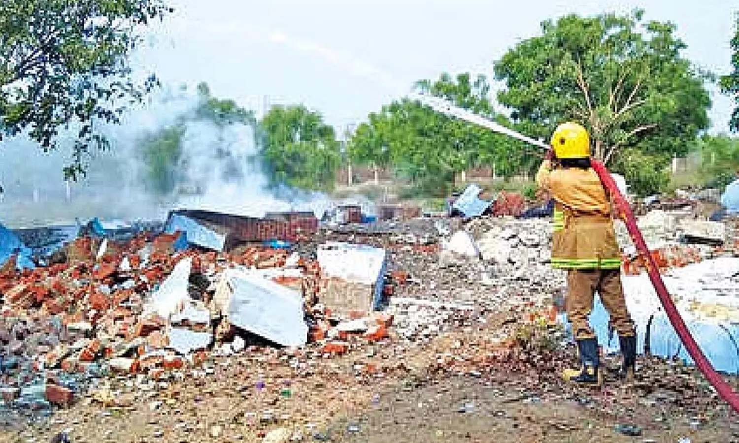 fire accident in madurai, crackers unit blast in madurai