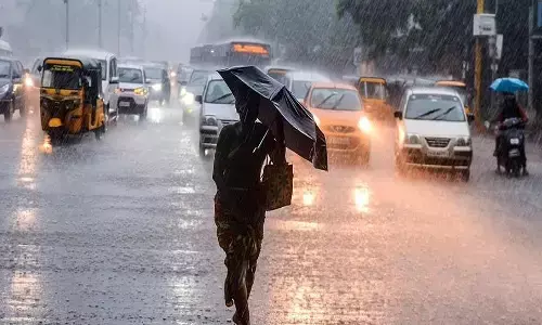 rains in chennai, red alert to tamilnadu