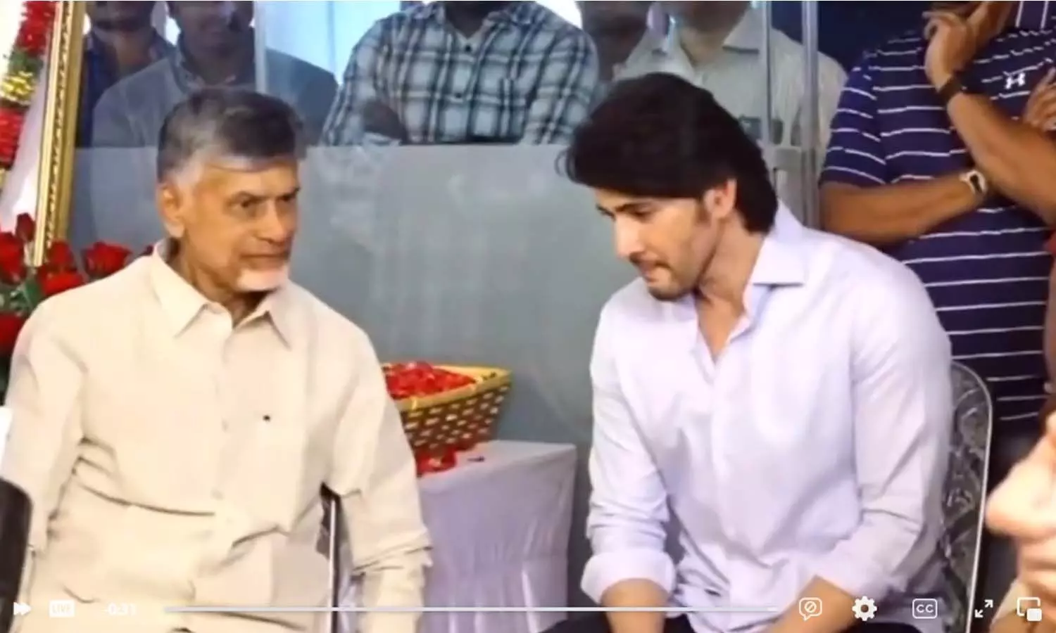 మహేష్ బాబుకు చంద్రబాబు పరామర్శ మహేష్ బాబుకు చంద్రబాబు పరామర్శ