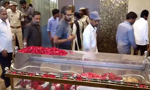 నేడు సూపర్ స్టార్ అంత్యక్రియలు