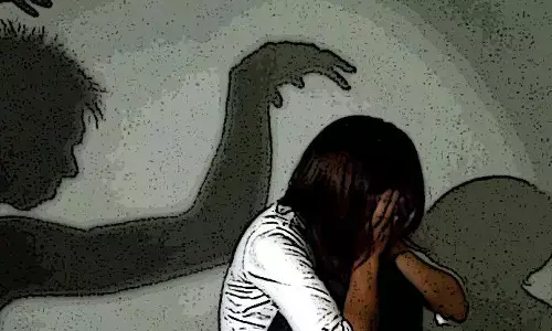 gang physical assault on minor girl