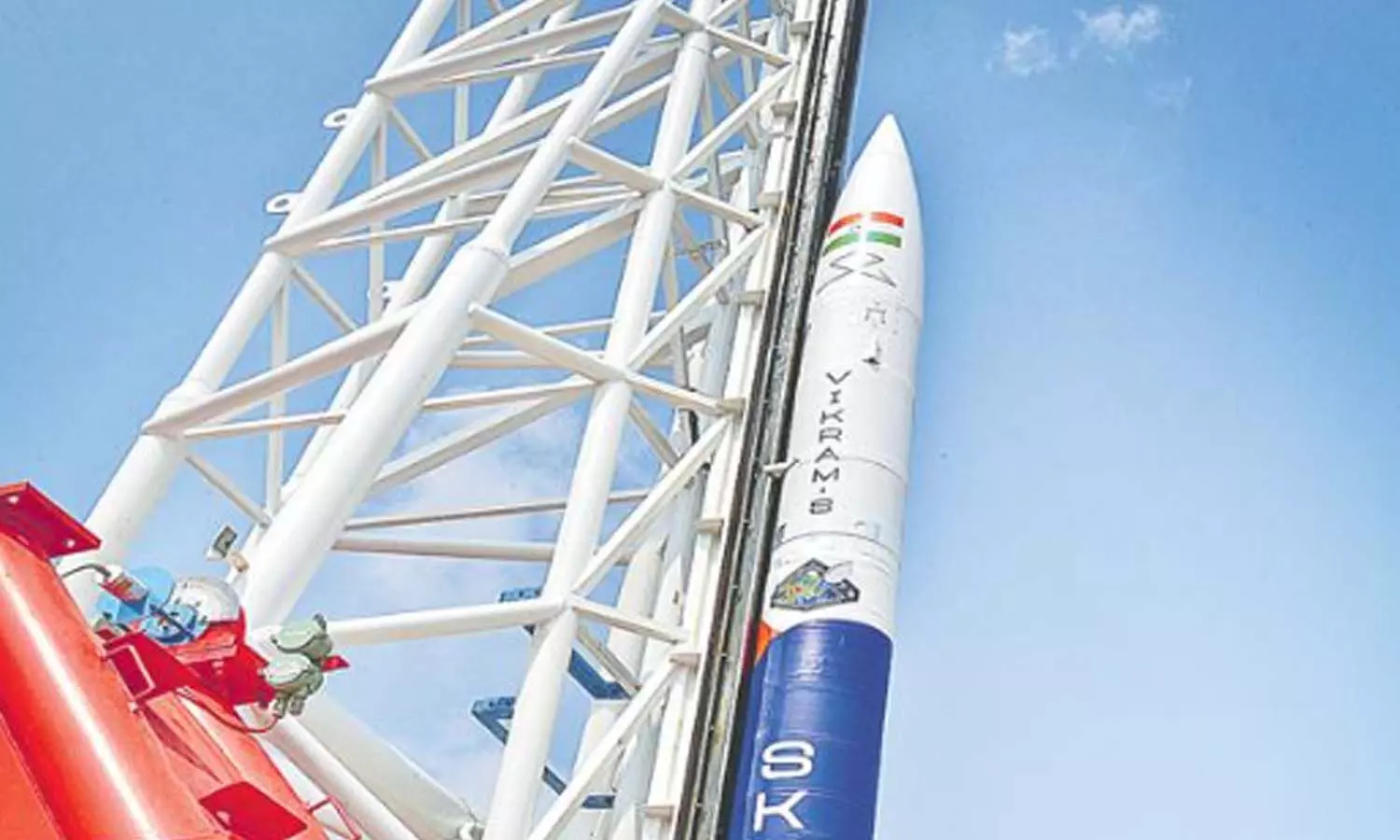 నింగిలోకి తొలి ప్రైవేట్ రాకెట్