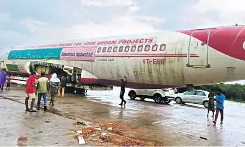 pista house, flight, restaurant