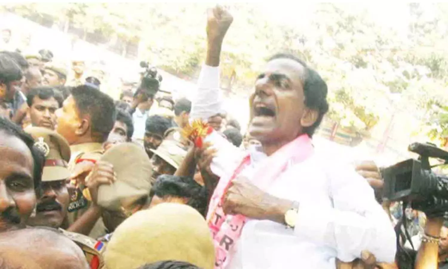 నేడు దీక్షా దివస్ నేడు దీక్షా దివస్