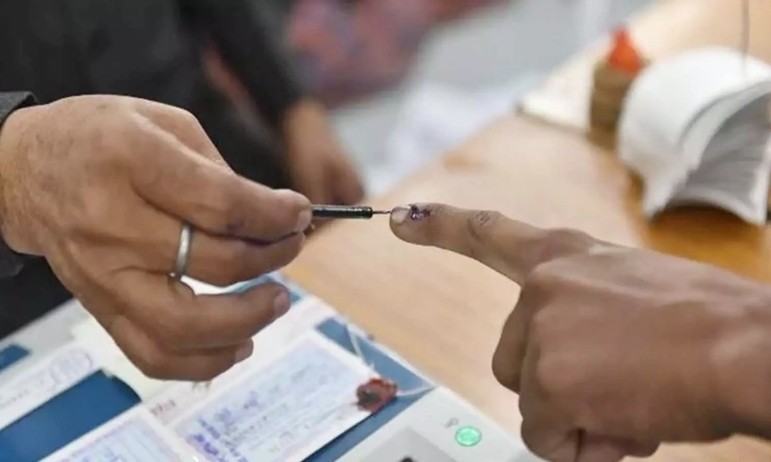 నేడు ఢిల్లీ మున్సిపల్ కార్పొరేషన్ కు ఎన్నికలు