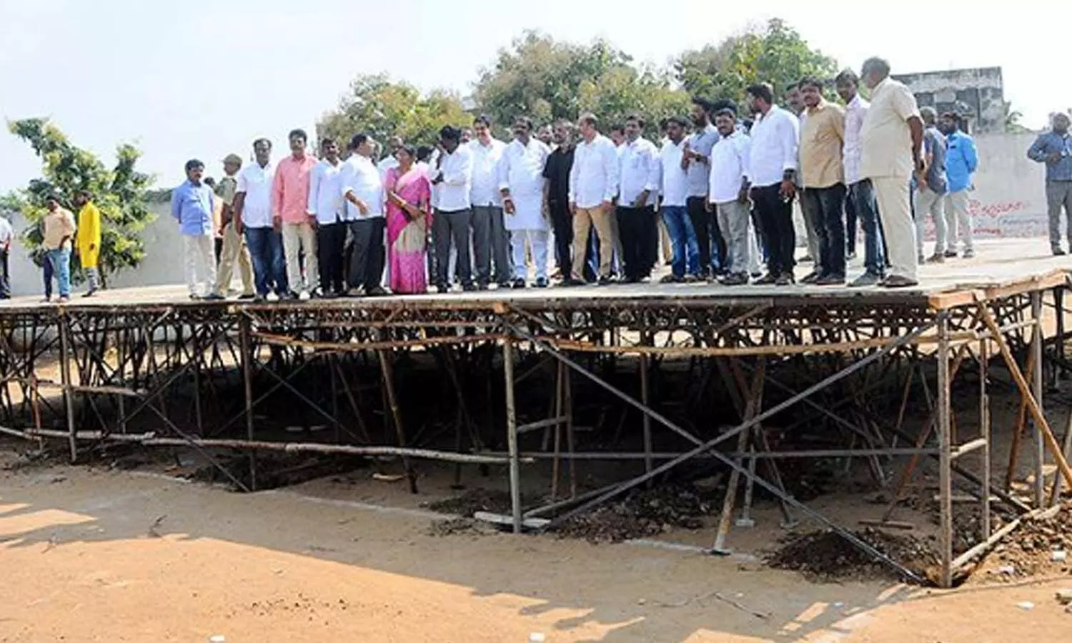 నేడు రాయలసీమ గర్జన సభ