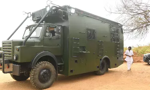 రంగు మార్చాల్సిందే