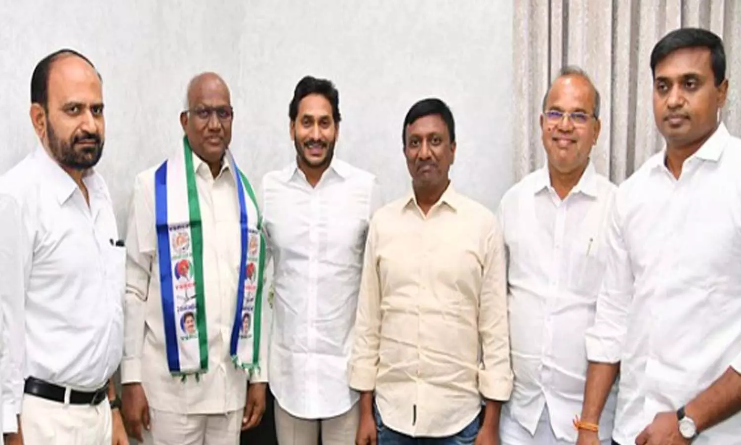 వైసీపీలో చేరిన టీడీపీ మాజీ ఎమ్మెల్యే