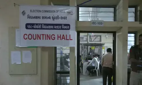 పోస్టల్ బ్యాలట్ లో బీజేపీ ముందంజ