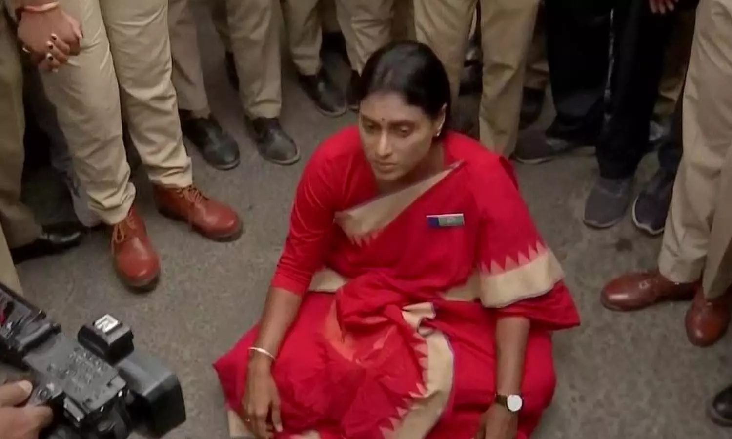 ys sharmila, ysrtp chief, police ys sharmila, ysrtp chief, police