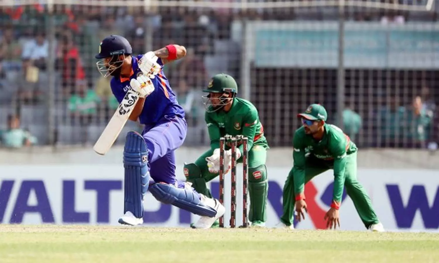 మూడో వన్డే - టాస్ గెలిచిన బంగ్లాదేశ్