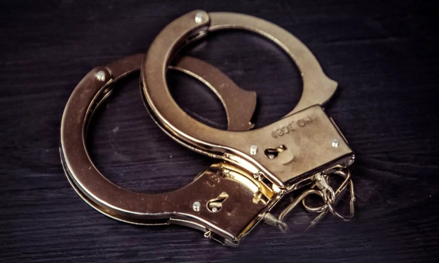 father chops off sons hands