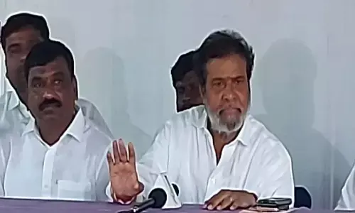 కాంగ్రెస్ కు కోవర్టు రోగం : దామోదర ఫైర్