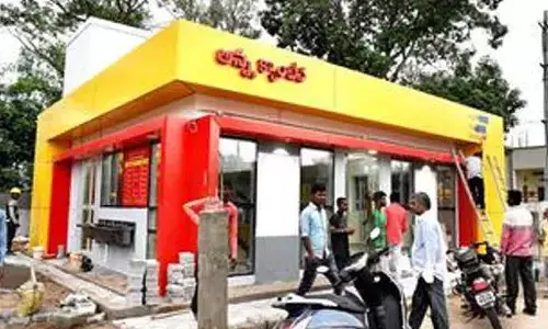 anna canteen, fire, tenali