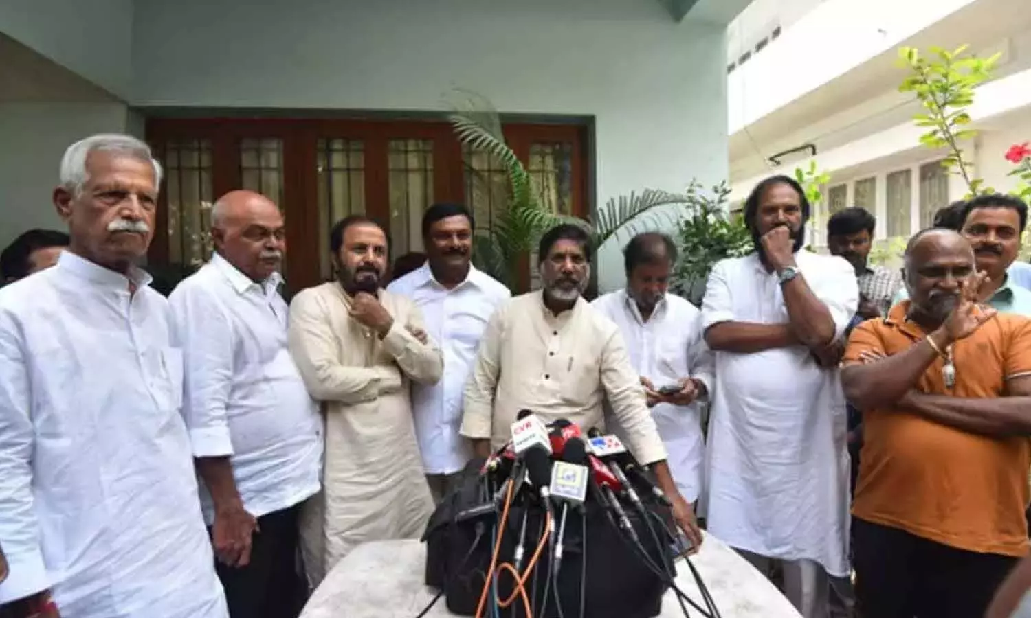 సీనియర్ నేతలు హాజరవుతారా?