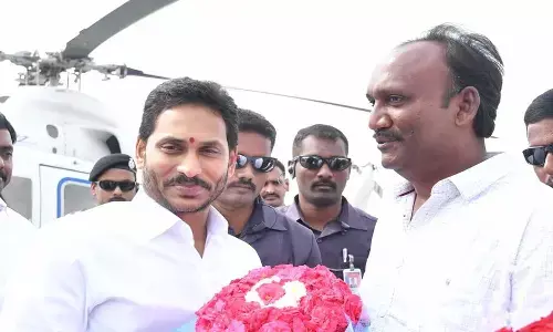 YSRCP : వైసీపీకి ఆమంచి రాజీనామా
