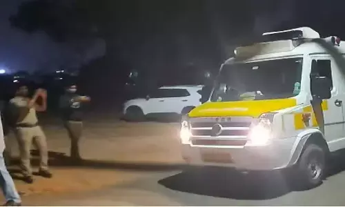 parawada pharma city, laurus fire accident, minister amarnath