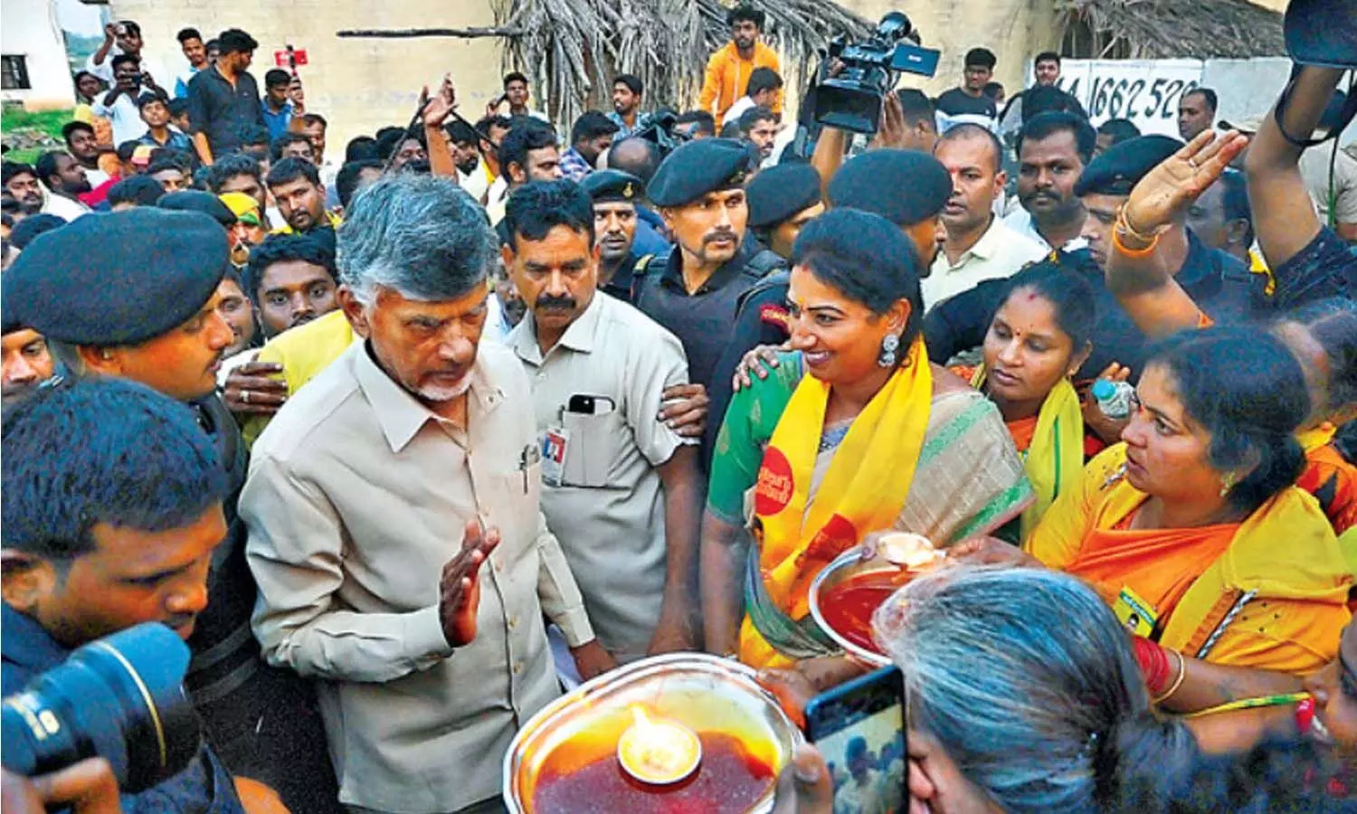 రెండో రోజు కుప్పంలో చంద్రబాబు