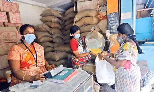 రేషన్‌తో పాటు  టీవీ ఫ్రీ