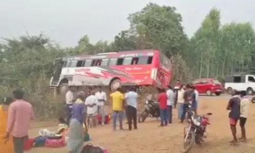 bus accident in mulugu district