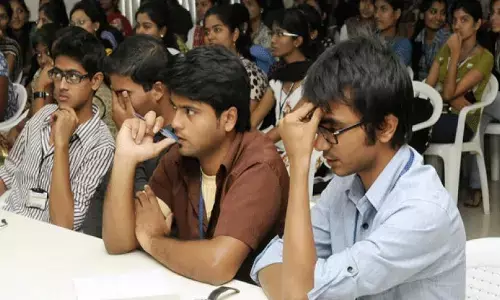 తెలంగాణ ఇంటర్ విద్యార్థులకు షాక్.. సంక్రాంతి సెలవులు రెండురోజులే..