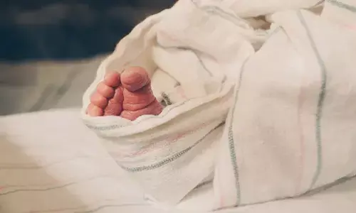 just born baby thrown from window, delhi crime news