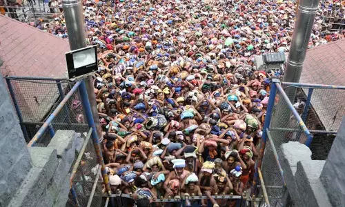 మరికాసేపట్లో మకర జ్యోతి దర్శనం