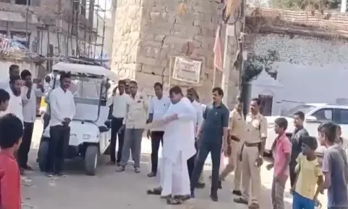 పిల్లలతో కలసి పోచారం ఎంజాయ్