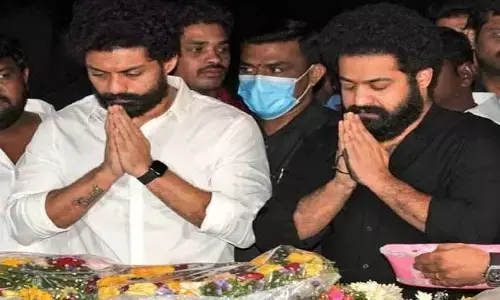 ఎన్టీఆర్ 27వ వర్థంతి.. నివాళులు అర్పించిన ఎన్టీఆర్, కల్యాణ్ రామ్