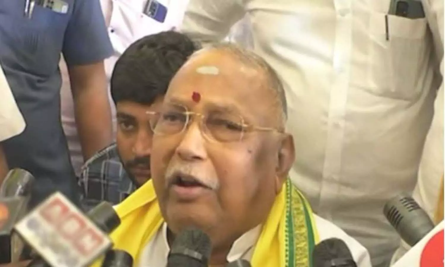 కడపోళ్లకు టిక్కెట్ ఇస్తే ఓడిస్తాం : రాయపాటి