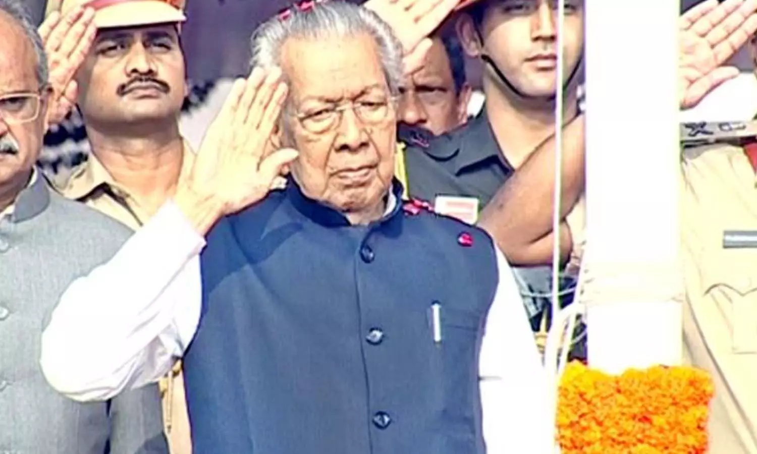 ప్రభుత్వ పనితీరు భేష్ ప్రభుత్వ పనితీరు భేష్