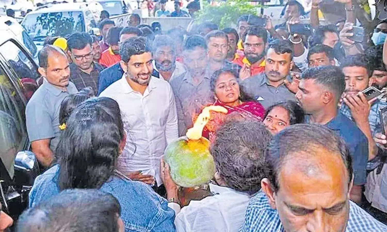 మరికాసేపట్లో లోకేష్ పాదయాత్ర